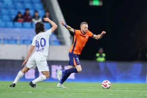 kaiyun.com-【中超】萨里奇世界波马莱莱补时失点 海牛1比1英博