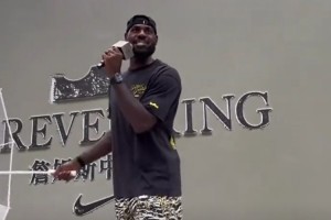 开云官网-杨毅：从詹姆斯为布朗尼学高尔夫和TacoTuesday上 能看出他人很好