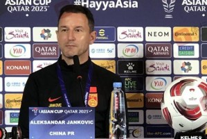 开云官网-扬科维奇：解决压力问题 战黎巴嫩踢出想要的足球