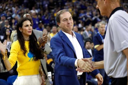 开云下载-勇士老板：库汤追终老勇士 期待球队交易补强