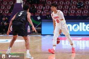 开云下载-赵睿：中国男篮需要一个绝对领袖 不管能否打进都得出来勇于承担