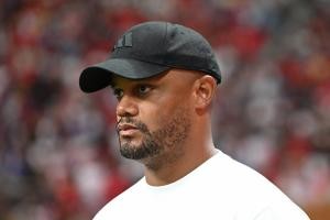 合格吗？孔帕尼处子赛季表现：重夺联赛冠军，欧冠8强&amp;世俱杯8强