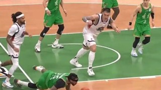 开云APP-末节封神！高诗岩12分定乾坤，山东胜辽宁迎两连胜，主场静候广厦